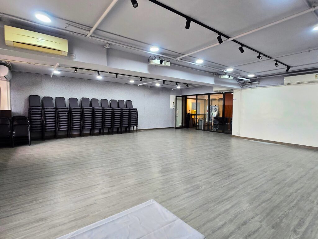 Unit 1033 Multi purpose Room 04