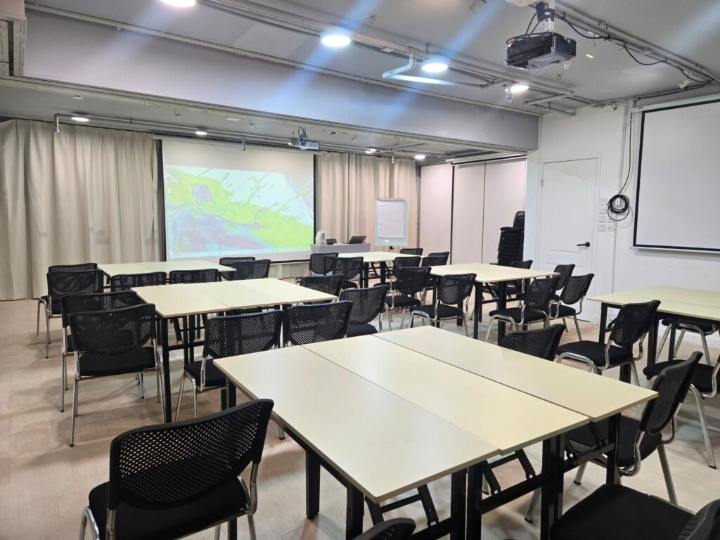 Unit 824 825 Multi purpose Room AB 02