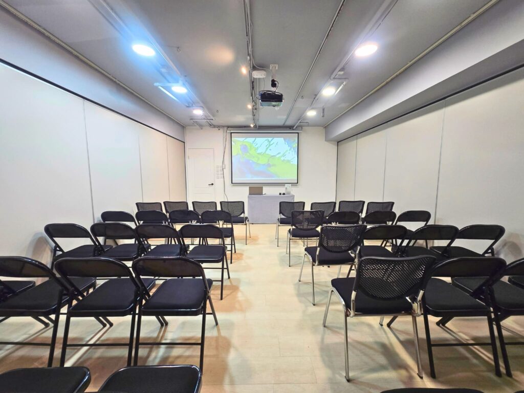 Unit 824 825 Multi purpose Room B 01