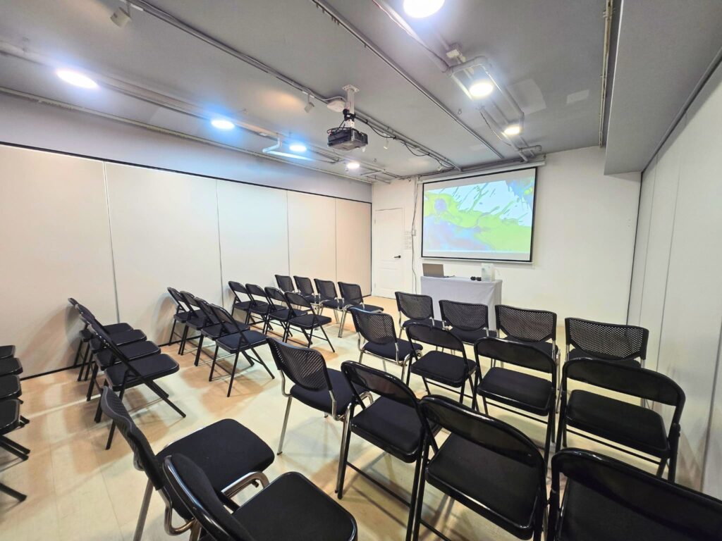Unit 824 825 Multi purpose Room B 02